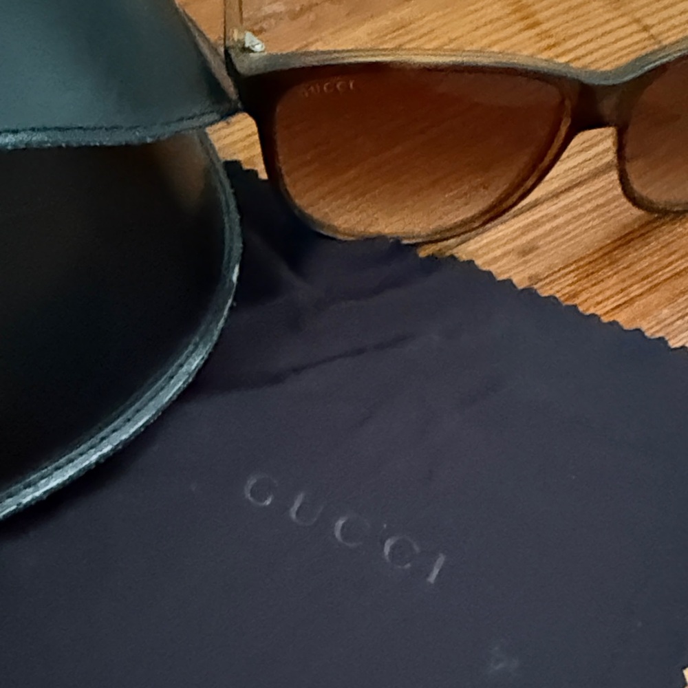 Gucci Men's Black Frame with Brown Gradient Lenses Sunglasses - Picture 3 of 7